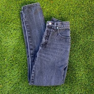 VTG GAP Black Distressed Mom Jeans